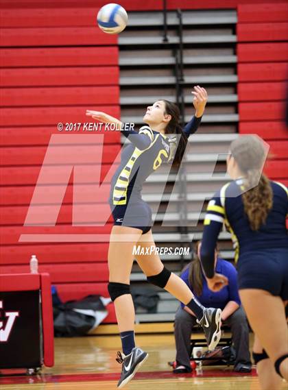 Thumbnail 3 in Grosse Pointe South @ Chippewa Valley photogallery.