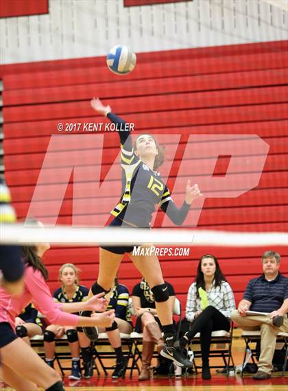 Thumbnail 1 in Grosse Pointe South @ Chippewa Valley photogallery.