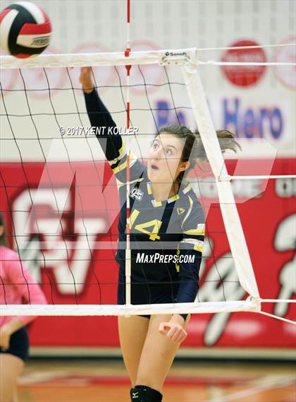Thumbnail 1 in Grosse Pointe South @ Chippewa Valley photogallery.