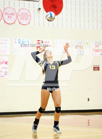 Thumbnail 1 in Grosse Pointe South @ Chippewa Valley photogallery.