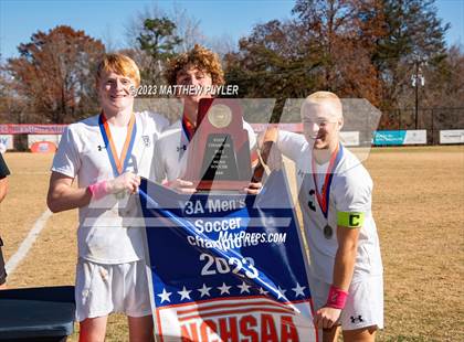 Thumbnail 2 in First Flight vs. Hickory (NCHSAA 3A Final - Awards) photogallery.
