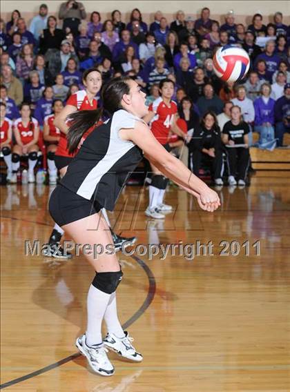 Thumbnail 3 in Grantsburg vs. Washburn (WIAA Sectional Semi-Finals) photogallery.