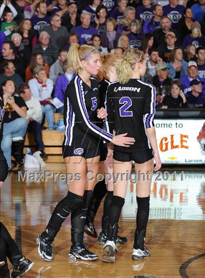 Thumbnail 2 in Grantsburg vs. Washburn (WIAA Sectional Semi-Finals) photogallery.