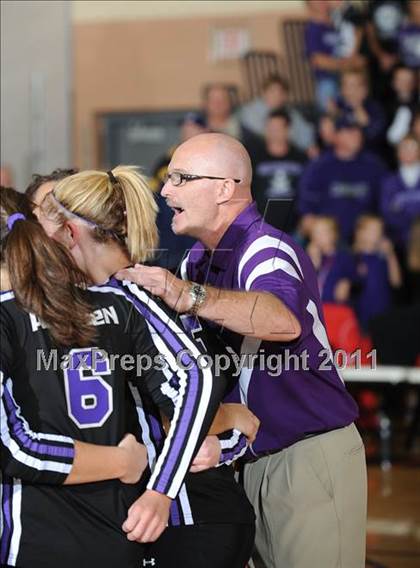 Thumbnail 1 in Grantsburg vs. Washburn (WIAA Sectional Semi-Finals) photogallery.