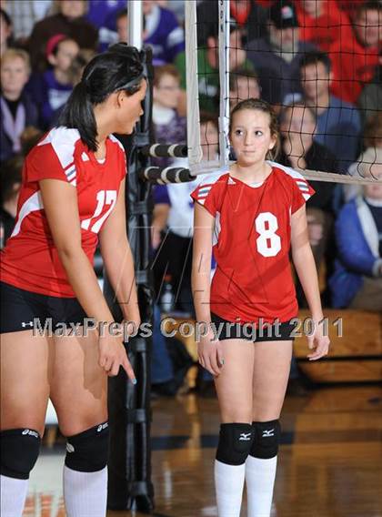 Thumbnail 2 in Grantsburg vs. Washburn (WIAA Sectional Semi-Finals) photogallery.