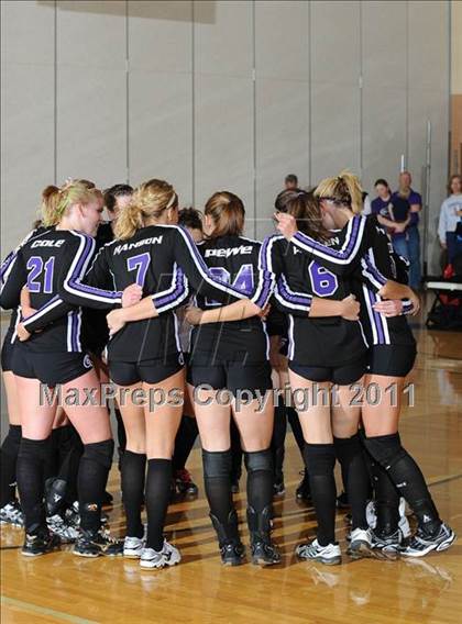 Thumbnail 3 in Grantsburg vs. Washburn (WIAA Sectional Semi-Finals) photogallery.