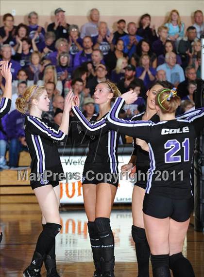Thumbnail 3 in Grantsburg vs. Washburn (WIAA Sectional Semi-Finals) photogallery.