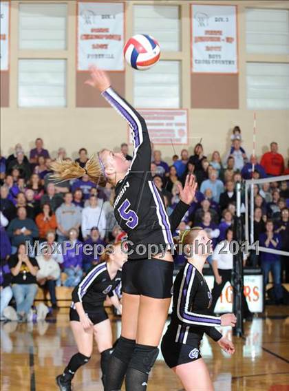 Thumbnail 3 in Grantsburg vs. Washburn (WIAA Sectional Semi-Finals) photogallery.