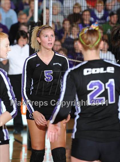 Thumbnail 2 in Grantsburg vs. Washburn (WIAA Sectional Semi-Finals) photogallery.