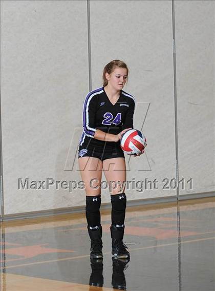 Thumbnail 3 in Grantsburg vs. Washburn (WIAA Sectional Semi-Finals) photogallery.