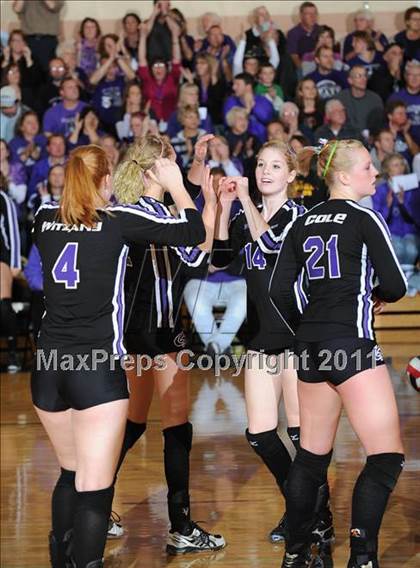 Thumbnail 3 in Grantsburg vs. Washburn (WIAA Sectional Semi-Finals) photogallery.