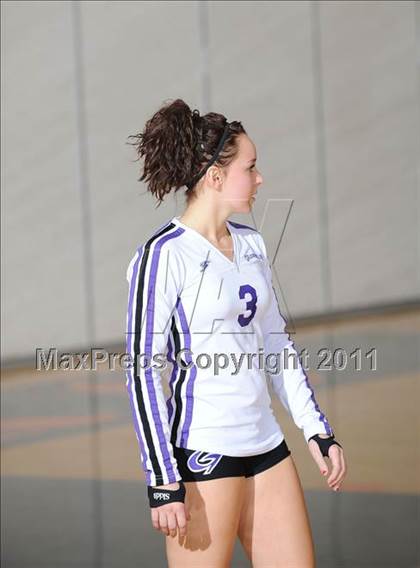 Thumbnail 1 in Grantsburg vs. Washburn (WIAA Sectional Semi-Finals) photogallery.