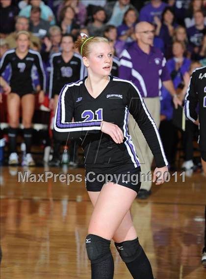 Thumbnail 2 in Grantsburg vs. Washburn (WIAA Sectional Semi-Finals) photogallery.