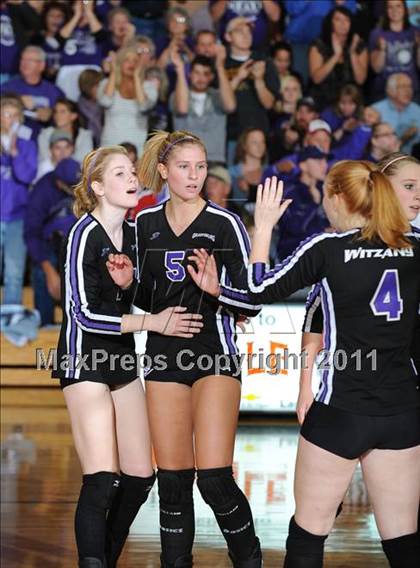 Thumbnail 1 in Grantsburg vs. Washburn (WIAA Sectional Semi-Finals) photogallery.