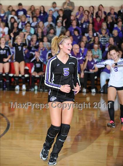 Thumbnail 2 in Grantsburg vs. Washburn (WIAA Sectional Semi-Finals) photogallery.