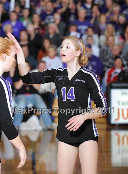Thumbnail 3 in Grantsburg vs. Washburn (WIAA Sectional Semi-Finals) photogallery.