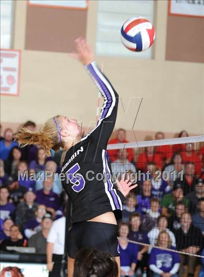 Thumbnail 1 in Grantsburg vs. Washburn (WIAA Sectional Semi-Finals) photogallery.