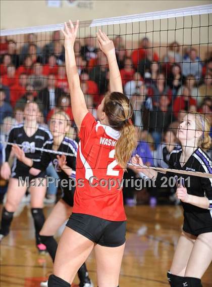 Thumbnail 1 in Grantsburg vs. Washburn (WIAA Sectional Semi-Finals) photogallery.