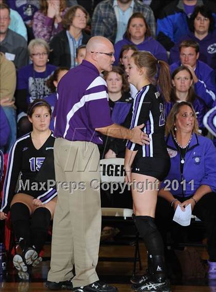 Thumbnail 1 in Grantsburg vs. Washburn (WIAA Sectional Semi-Finals) photogallery.