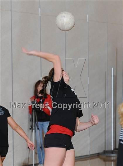 Thumbnail 3 in Grantsburg vs. Washburn (WIAA Sectional Semi-Finals) photogallery.