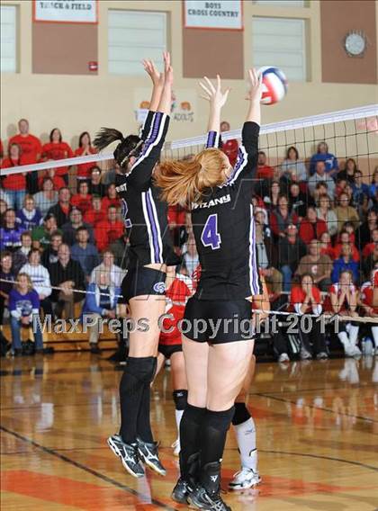 Thumbnail 3 in Grantsburg vs. Washburn (WIAA Sectional Semi-Finals) photogallery.