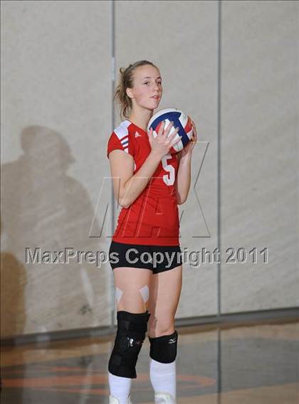 Thumbnail 1 in Grantsburg vs. Washburn (WIAA Sectional Semi-Finals) photogallery.