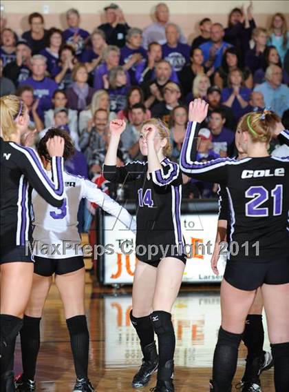 Thumbnail 3 in Grantsburg vs. Washburn (WIAA Sectional Semi-Finals) photogallery.