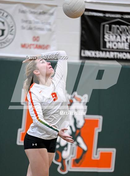 Thumbnail 1 in St. Stephens @ East Lincoln (NCHSAA 3A First Round State Tournament) photogallery.