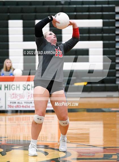 Thumbnail 2 in St. Stephens @ East Lincoln (NCHSAA 3A First Round State Tournament) photogallery.