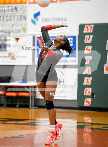 Thumbnail 1 in St. Stephens @ East Lincoln (NCHSAA 3A First Round State Tournament) photogallery.