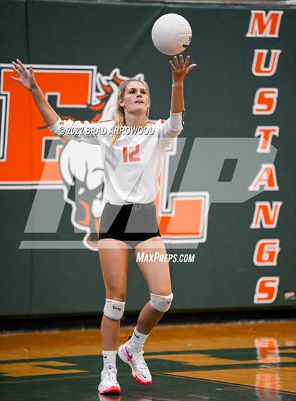 Thumbnail 1 in St. Stephens @ East Lincoln (NCHSAA 3A First Round State Tournament) photogallery.