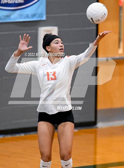 Thumbnail 1 in St. Stephens @ East Lincoln (NCHSAA 3A First Round State Tournament) photogallery.