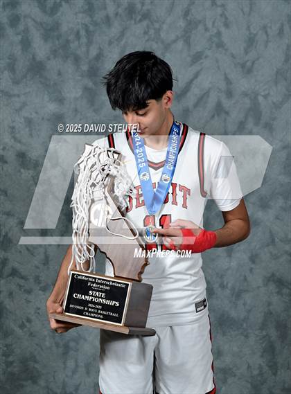 Thumbnail 3 in Jesuit (CIF State D2 Awards) photogallery.