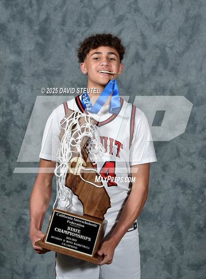 Thumbnail 1 in Jesuit (CIF State D2 Awards) photogallery.