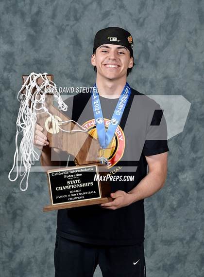 Thumbnail 3 in Jesuit (CIF State D2 Awards) photogallery.