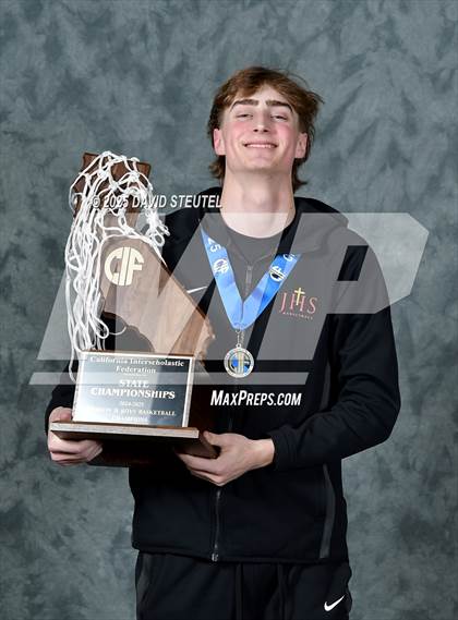 Thumbnail 2 in Jesuit (CIF State D2 Awards) photogallery.