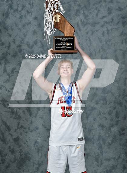 Thumbnail 1 in Jesuit (CIF State D2 Awards) photogallery.