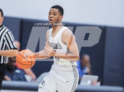 Thumbnail 2 in Sierra Canyon vs Santa Clarita Christian (Sierra Canyon Invitational) photogallery.