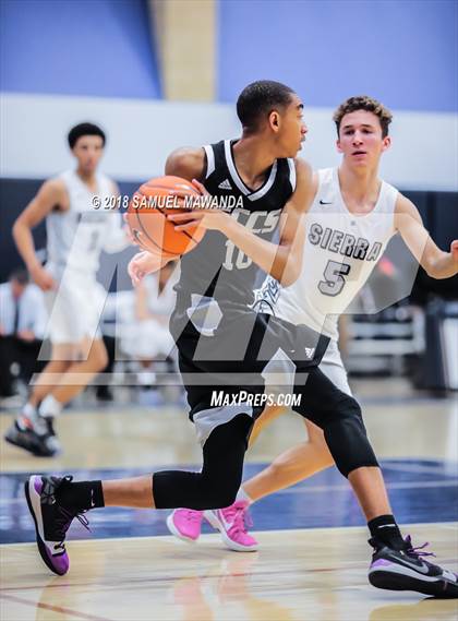 Thumbnail 1 in Sierra Canyon vs Santa Clarita Christian (Sierra Canyon Invitational) photogallery.
