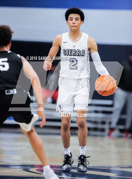 Thumbnail 3 in Sierra Canyon vs Santa Clarita Christian (Sierra Canyon Invitational) photogallery.