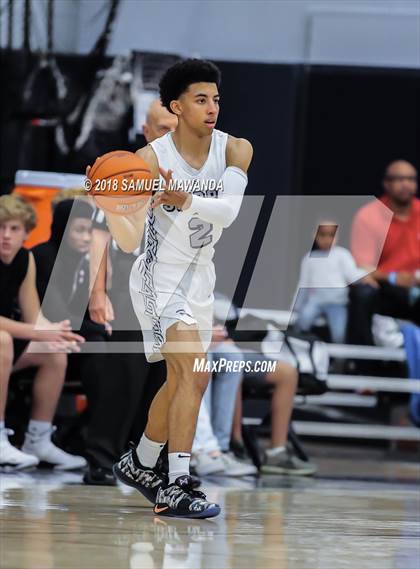 Thumbnail 2 in Sierra Canyon vs Santa Clarita Christian (Sierra Canyon Invitational) photogallery.