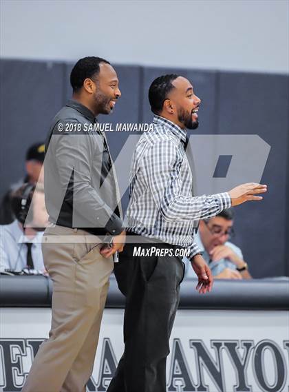 Thumbnail 2 in Sierra Canyon vs Santa Clarita Christian (Sierra Canyon Invitational) photogallery.