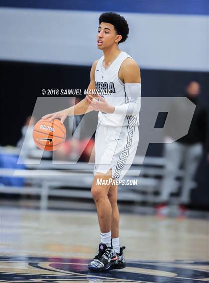 Thumbnail 3 in Sierra Canyon vs Santa Clarita Christian (Sierra Canyon Invitational) photogallery.