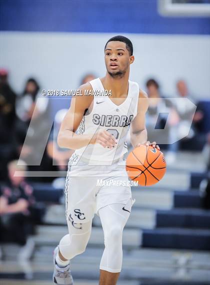 Thumbnail 3 in Sierra Canyon vs Santa Clarita Christian (Sierra Canyon Invitational) photogallery.