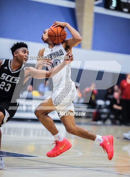 Thumbnail 2 in Sierra Canyon vs Santa Clarita Christian (Sierra Canyon Invitational) photogallery.