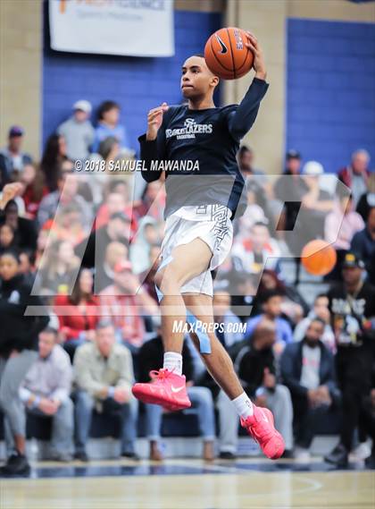 Thumbnail 2 in Sierra Canyon vs Santa Clarita Christian (Sierra Canyon Invitational) photogallery.