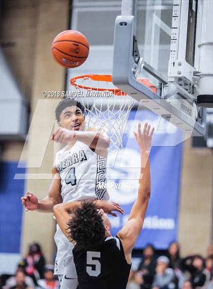 Thumbnail 2 in Sierra Canyon vs Santa Clarita Christian (Sierra Canyon Invitational) photogallery.
