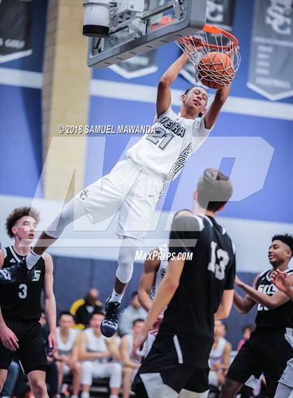 Thumbnail 1 in Sierra Canyon vs Santa Clarita Christian (Sierra Canyon Invitational) photogallery.