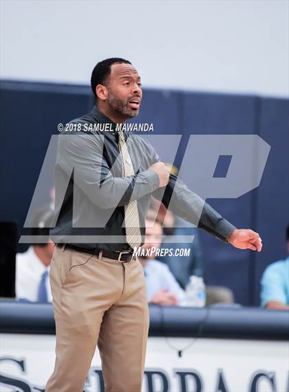 Thumbnail 3 in Sierra Canyon vs Santa Clarita Christian (Sierra Canyon Invitational) photogallery.