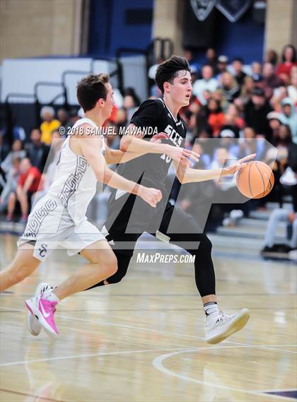 Thumbnail 3 in Sierra Canyon vs Santa Clarita Christian (Sierra Canyon Invitational) photogallery.